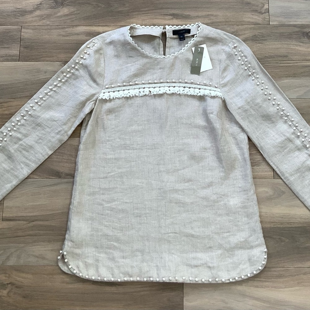 J Crew Top Beige Linen Embroidered Fringe Crochet Trim Notched Sides Relaxed Fit - Picture 3 of 6
